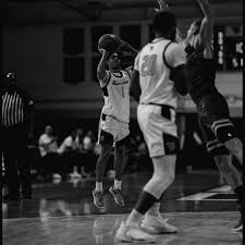 In my bag, but I been layin' back, I'm turnin' up this summer