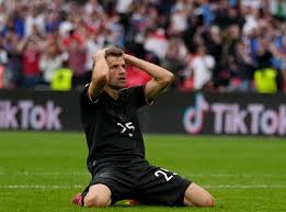 Thomas muller had a day to forget as germany were dumped out of the euros by england, and he clearly struggled to hide his emotions at the death after being substituted. Jw5vy9rdm4 Y9m