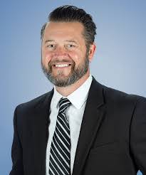 Kim Wylie's Instagram, Twitter & Facebook