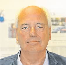 Kinder vor dem Fernseher geparkt“