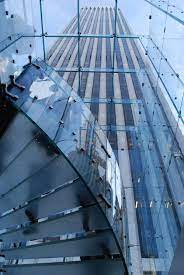 From The Apple Store On 5th Glass Staircase Patented By None Other Than Steve Jobs Himself Glass Staircase Skylight Glass Facades