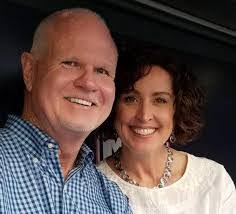 Lorrie Morris's Instagram, Twitter & Facebook