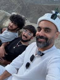 Zulfiqar Jabbar Khan updated his profile picture.