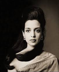 Leela Naidu : A Rare Beauty Born To An Indian Father And Irish Mother She  Was Crowned Miss India In 1954 , And Made Her Film Debut In 1960 Hrishikesh  Mukherjes Anuradha .