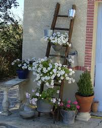 Echelle Et Zinc Ou Galva Echelle Galva Gartenleiter Diy Gartendekoration Gartengestaltung Ideen