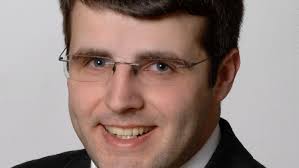 Structure-property relationships of polystyrene-based bead foams