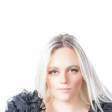 Tammy Pollard's Instagram, Twitter & Facebook