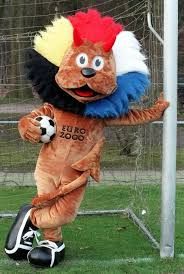 Juli 2021 findet die europameisterschaft 2021 statt. Alle Em Maskottchen Das Em 2020 Maskottchen Skillzy Vorgestellt