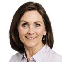 Karin Toth's Instagram, Twitter & Facebook