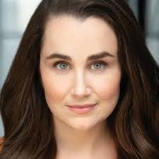 Lorena Carlson's Instagram, Twitter & Facebook