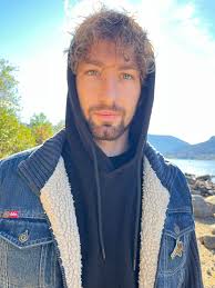 Does being a certified rascal mean anything to anyone in here? 🫢 (y'all  are cool ppl) 🫶🏽