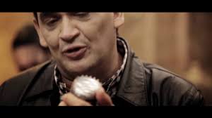 Igreja Pequena na voz de um grande cantor