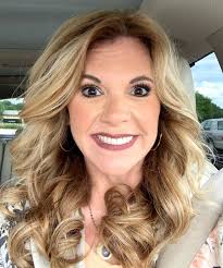 Dr. Cortney Baker profilis