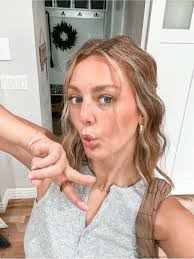 Ideas to Dress Up As A Nail Tech for Career Day at School