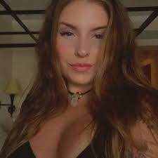 Bailee King's Instagram, Twitter & Facebook