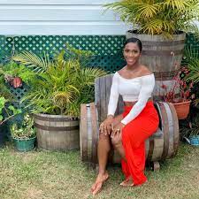 Born december 27, 1986) is a jamaican track and field sprinter who competes in the 60 metres, 100 metres and 200 metres. Miley Cyrus And Liam Hemsworth Reach Divorce Settlement