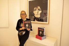 Local News: Local author championing gender equality welcomes more statues  of women