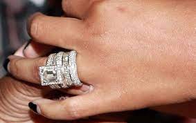 Wedding Ring Finger For Women Wedding Flower Ideas Celebrity Engagement Rings Wedding Ring Finger Womens Engagement Rings