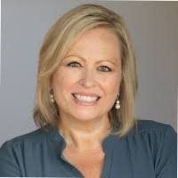 Julie Parham's Instagram, Twitter & Facebook