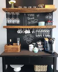 Bancada Cantinho Do Café Simples Na Cozinha Eu Tambem Decoro On Instagram Uma Inspiracao Lindissima Para Um Cantinho Do Cafe Foto Pintere Cantinho Do Cafe Cantinho Do Cafe Apartamento Cantinho