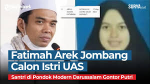 Sayyidah fatimah radi allahu ta'ala anha thus acquired a place of love and esteem in the beloved nabi's sallallahu alaihi wa sallam heart that was. Biodata Fatimah Az Zahra Arek Jombang Calon Istri Ustadz Abdul Somad Uas Dan Keluarga Di Jombang Youtube