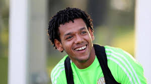 لعب سابقاً لأندية كورينثيانز البرازيلي الجيش القطري والجزيرة الإماراتي. Ø§Ù„Ø§ØªØ­Ø§Ø¯ Ø§Ù„Ø³Ø¹ÙˆØ¯ÙŠ ÙŠØ¶Ù… Ø§Ù„Ø¨Ø±Ø§Ø²ÙŠÙ„ÙŠ Ø±ÙˆÙ…Ø§Ø±ÙŠÙ†ÙŠÙˆ ÙˆÙƒØ§Ù„Ø© Ø®Ø¨Ø± Ù„Ù„Ø£Ù†Ø¨Ø§Ø¡
