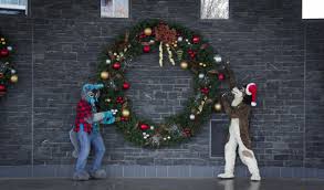 See more ideas about christmas wreaths, wreaths, christmas. Koda And Jaru With Giant Christmas Wreath By Jaru Fur Affinity Dot Net