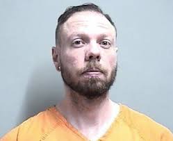 West Des Moines man arrested after allegedly strangling woman