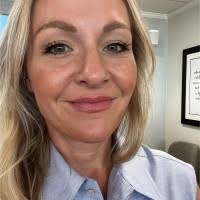 Caitlin Combs's Instagram, Twitter & Facebook