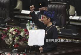 Menunggu pidato kenegaraan presiden joko widodo. 2vgxbrcsc Aqpm