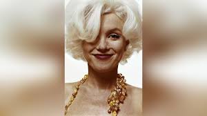 Kinder toben beim "Prinzessinnen-Tag" um Marilyn-Nacktfotos