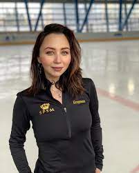 На обложке фигуристка предстала в прозрачном нижнем белье и чулках. Tuktamysheva Snyalas Dlya Maxim V Prozrachnom Nizhnem Bele Novosti Figurnogo Kataniya Zimnie 25 02 2021 Sport Mail Ru