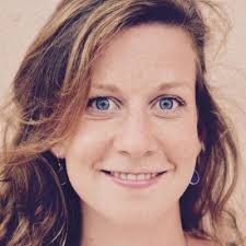 Nadia Hamidi sur LinkedIn : La journée a débuté par une session de travail  avec Monsieur Olivier…