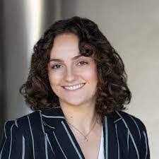 Sandi Harris's Instagram, Twitter & Facebook