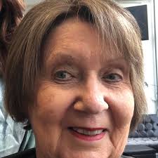 Where can I take my pet for a spa day in West Point, Mississippi?