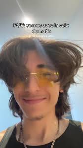 Réveil et Voix du Matin : Un Instant d'Humeur