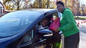 After the blowout win, a celtics fan threw a water bottle at irving after he appeared to stomp on the celtics logo at half court. Kevin Durant S Mom Wanda Hands Out Free Turkeys In Seat Hill Wusa9 Com