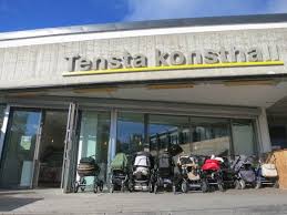 Tensta konsthall har visat verk av flertalet internationellt kända konstnärer, exempelvis wolfgang tillmans, julian opie, on kawara, shirin neshat, och susan hiller. Tensta Konsthall