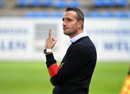 Check spelling or type a new query. Levenslange Kanarie Hayen Kijkt Stvv In De Ogen Woon Nog Steeds Op Twee Minuten Van Stayen Waasland Beveren Hln Be