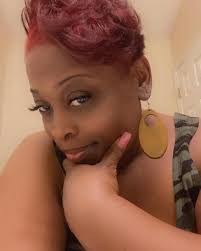 Tara Wright's Instagram, Twitter & Facebook