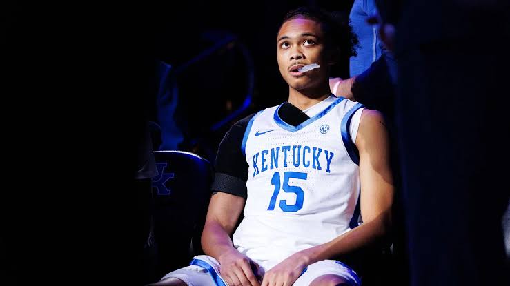 Kentucky guard makes transfer portal decision after NCAA Tournament loss -  Yahoo Sports