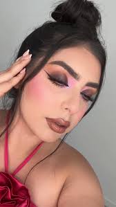 Maquillaje Dramático con Melanie: Tutorial de Eyelook