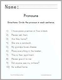 Free Printable Pronouns Worksheet Homeschool Giveaways Pronoun Worksheets 2nd Grade Worksheets Grammar Worksheets