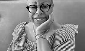 Doreen Hunter's Instagram, Twitter & Facebook