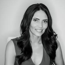 Candice Shaw's Instagram, Twitter & Facebook