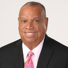 Alumnus Rev. Richard Tolliver '67 has been appointed a commissioner of The  Cook County Human Rights Commission. Dr. Tolliver earned a bachelor's of  arts degree in religion from Miami in 1967. He