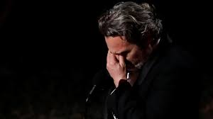 Er nahm am sonntagabend im dolby theatre den oscar 2020 für den besten schauspieler entgegen. Oscars 2020 Joker Star Joaquin Phoenix Breaks Down On Stage Full Speech Movies News