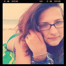 Amanda Bellinger's Instagram, Twitter & Facebook