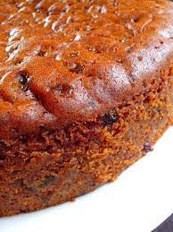 Saya sebenarnya mempunyai 3 resepi coke kukus yang sama tetapi tidak sama. Kek Buah Kukus