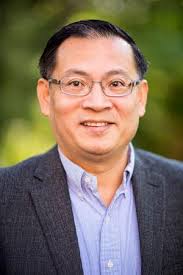 Zwitterionic polymer-protein conjugates reduce polymer-specific antibody  response